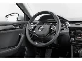 Škoda Superb thumbnail 11