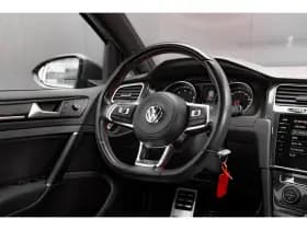 Volkswagen Golf thumbnail 14