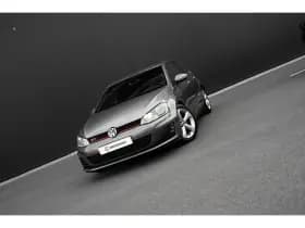 Volkswagen Golf thumbnail 3