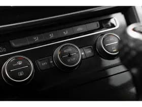 Volkswagen Golf thumbnail 21