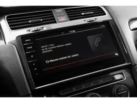 Volkswagen Golf thumbnail 24