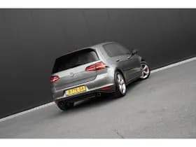Volkswagen Golf thumbnail 9
