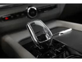 Volvo XC60 thumbnail 18