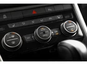 Volkswagen T-Roc thumbnail 18