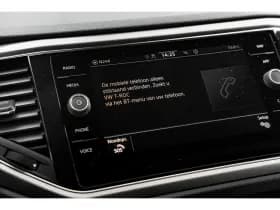 Volkswagen T-Roc thumbnail 21