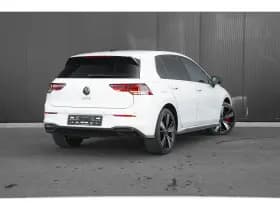 Volkswagen Golf thumbnail 2