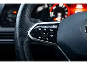Volkswagen Golf thumbnail 12