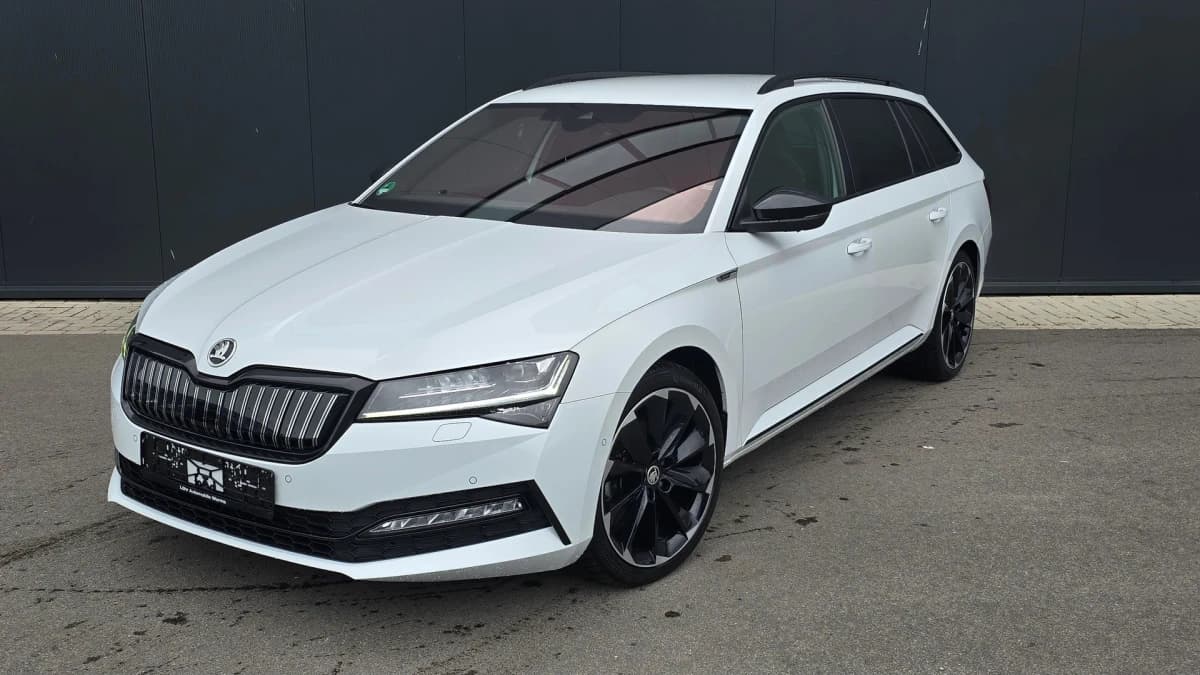 Škoda Superb — foto 1