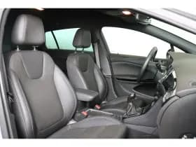 Opel Astra Sports Tourer thumbnail 17