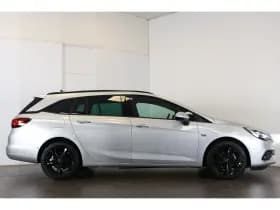 Opel Astra Sports Tourer thumbnail 4