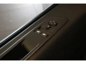 Opel Vivaro thumbnail 17