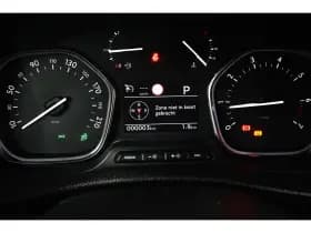 Opel Vivaro thumbnail 16