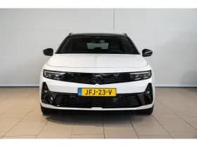 Opel Astra Sports Tourer thumbnail 2