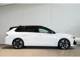 Opel Astra Sports Tourer thumbnail 6