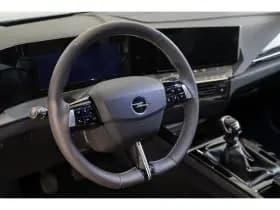 Opel Astra Sports Tourer thumbnail 14