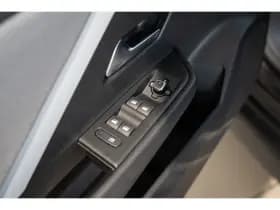 Opel Astra Sports Tourer thumbnail 14