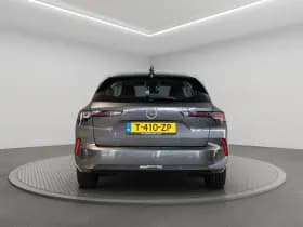 Opel Astra Sports Tourer thumbnail 4