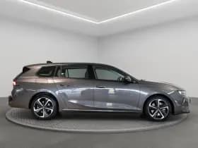 Opel Astra Sports Tourer thumbnail 5