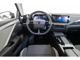 Opel Astra Sports Tourer thumbnail 32