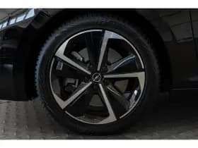 Opel Astra Sports Tourer thumbnail 6