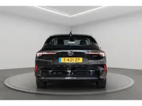 Opel Astra Sports Tourer thumbnail 4