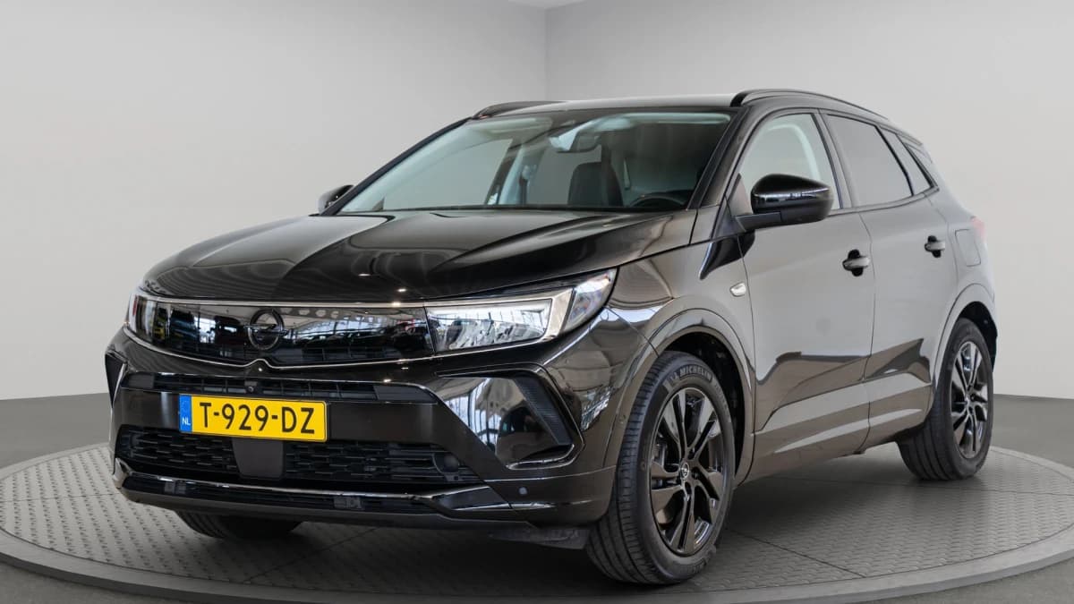 Opel Grandland — foto 1