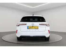 Opel Astra Sports Tourer thumbnail 4