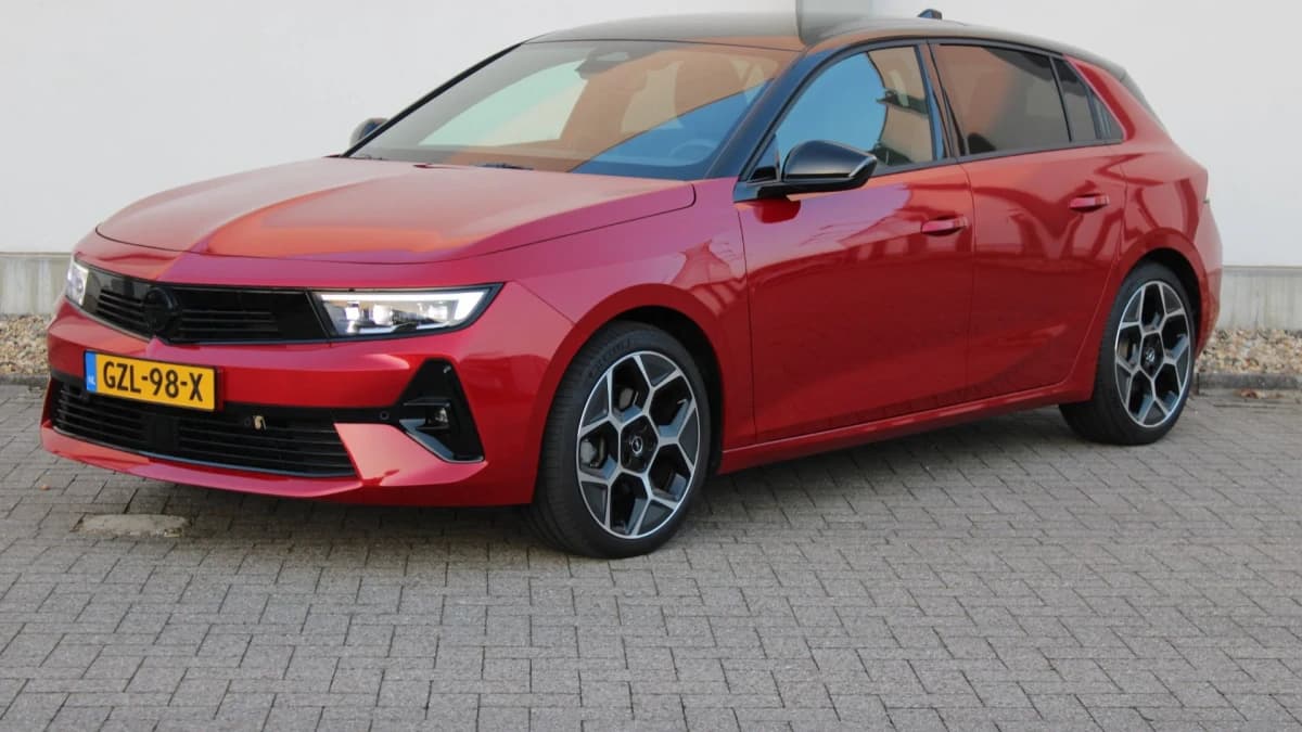 Opel Astra — foto 1