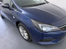 Opel Astra Sports Tourer thumbnail 11