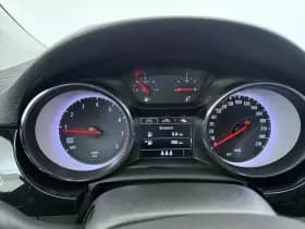 Opel Astra Sports Tourer thumbnail 18