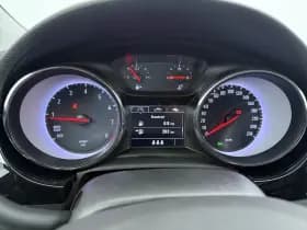 Opel Astra Sports Tourer thumbnail 22