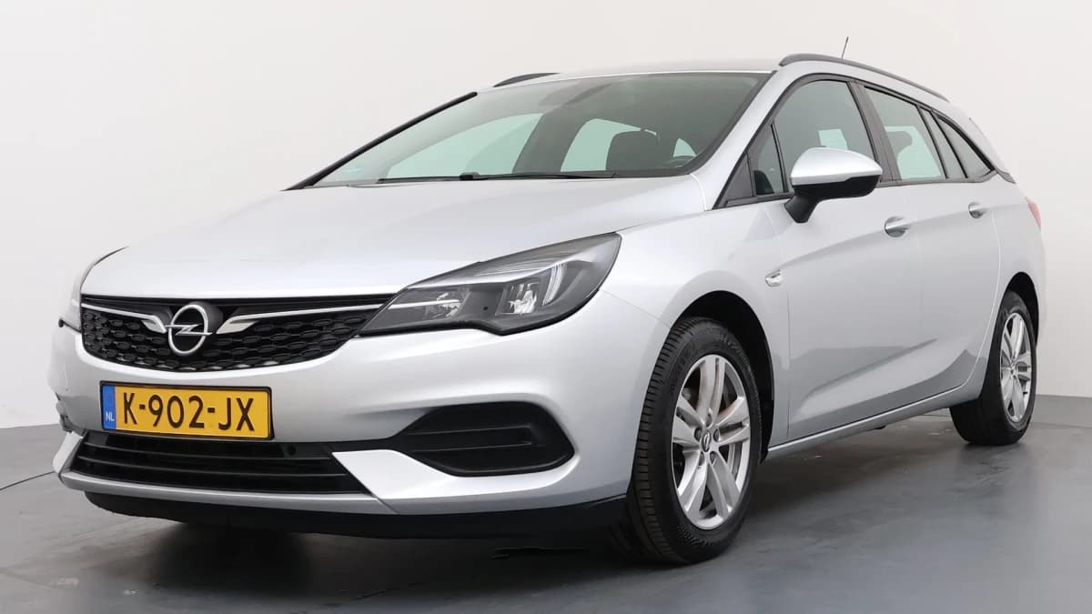 Opel Astra Sports Tourer — foto 1