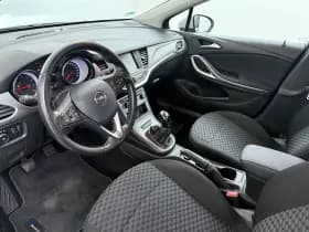 Opel Astra Sports Tourer thumbnail 8