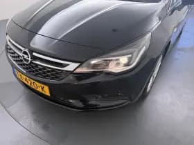 Opel Astra Sports Tourer thumbnail 12