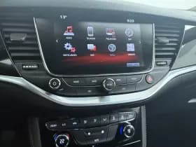 Opel Astra Sports Tourer thumbnail 17