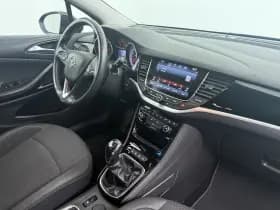 Opel Astra Sports Tourer thumbnail 3