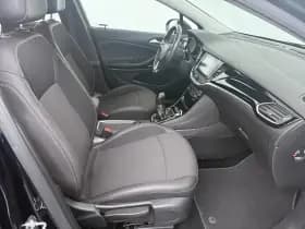 Opel Astra Sports Tourer thumbnail 4