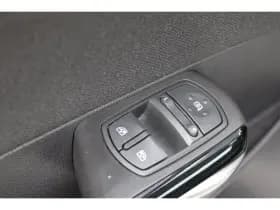 Opel Corsa thumbnail 16
