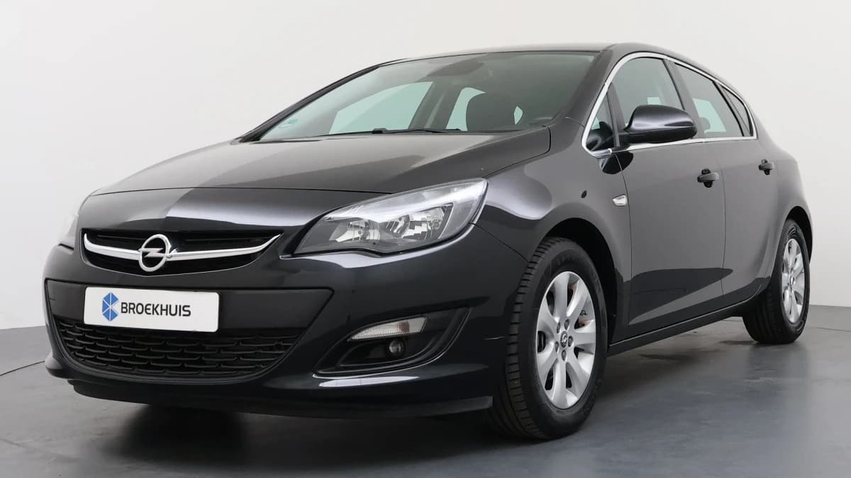 Opel Astra — foto 1