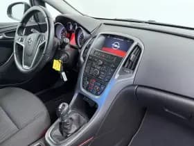 Opel Astra thumbnail 3