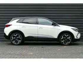Opel Grandland thumbnail 3
