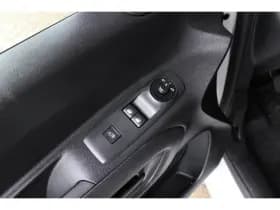 Opel Combo thumbnail 18