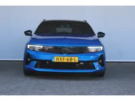 Opel Astra Sports Tourer thumbnail 2