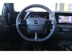 Opel Astra Sports Tourer thumbnail 16
