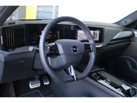Opel Astra Sports Tourer thumbnail 10
