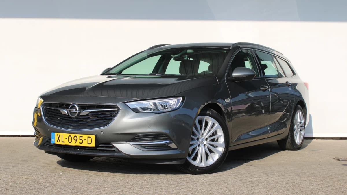 Opel Insignia Sports Tourer — foto 1