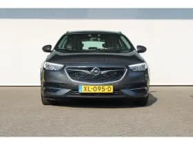 Opel Insignia Sports Tourer thumbnail 2