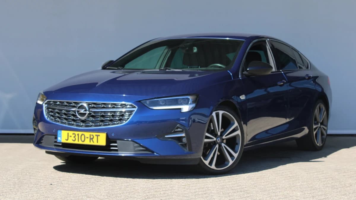 Opel Insignia Grand Sport — foto 1