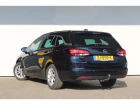 Opel Astra Sports Tourer thumbnail 7
