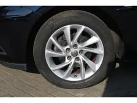 Opel Astra Sports Tourer thumbnail 9